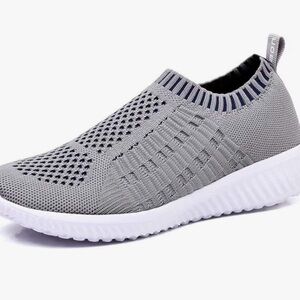 Women's Slip On Walking Shoes Breathable Mesh Sneakers Work Casual Tennis Shoes